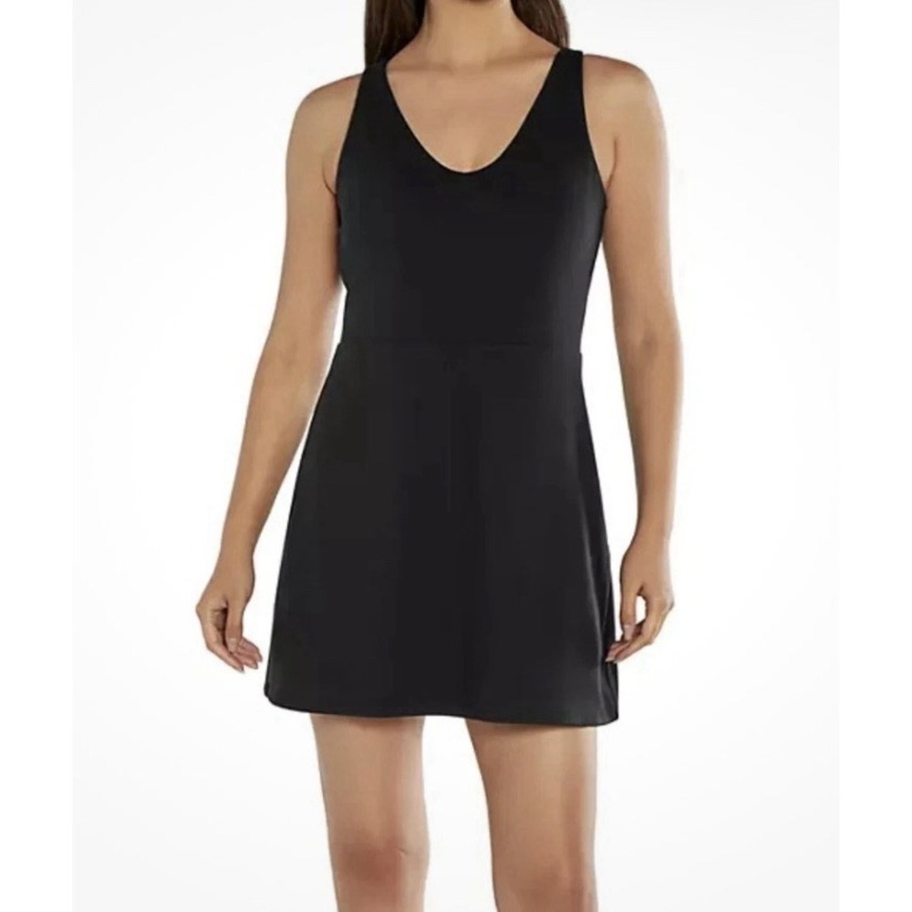 GAP Fit Wome Moisture Wicking Shelf Bra Active Tank Dress Black Size Small